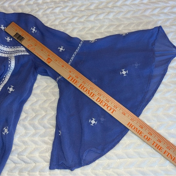 Anthropologie Floret Adena Women's Blue Embroidered Top size 2 - Picture 12 of 12